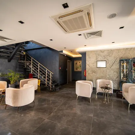 Sea Palm Hotel *